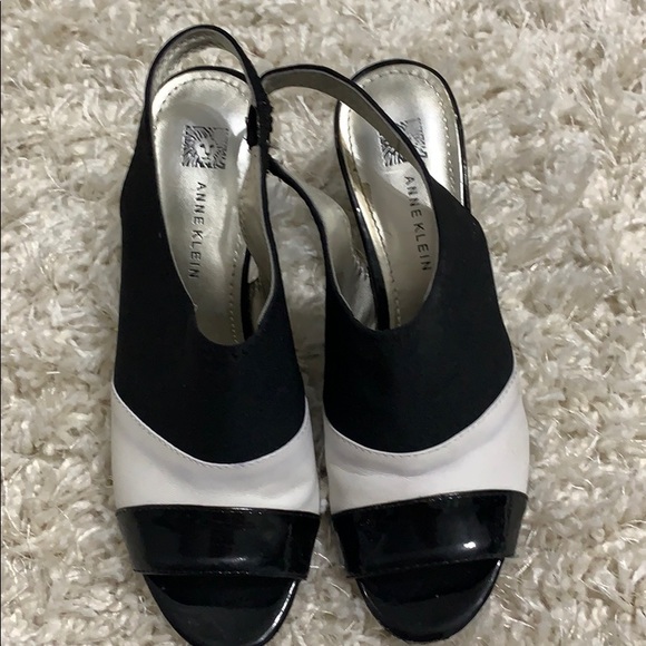 Anne Klein open-toe sling-back heel - Picture 5 of 5